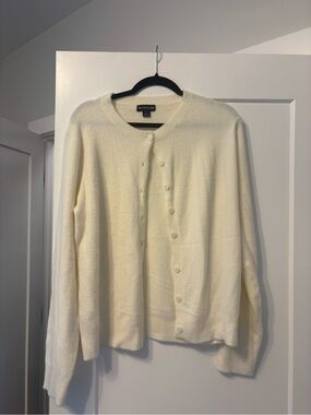 PrettyLittleThing Cream Button-Front Cardigan